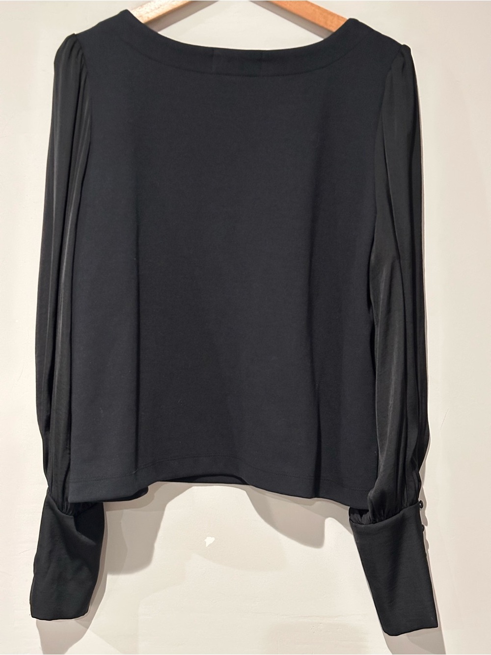 Anthropologie Black Long Sleeve Blouse Sheer Sleeves Button Cuffs Women’s - Picture 5 of 5